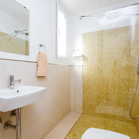 Puerto Del Carmen Sleeps 6 Pool Air Con Wifi Vila Puerto del Carmen (Lanzarote)