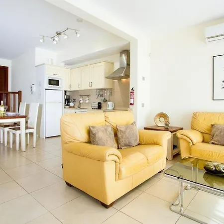 Vila Puerto Del Carmen Sleeps 6 Pool Air Con Wifi Puerto del Carmen (Lanzarote)